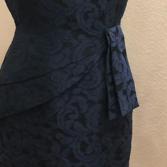 Adrianna Papell Sheath Silhouette Cocktail Dress. Preloved - Picture 2 of 10